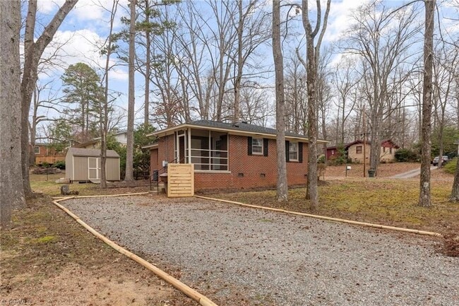 2801 Wynnewood Dr in Greensboro, NC - Building Photo - Building Photo