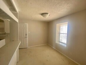 6905 Sun Dr in Pharr, TX - Foto de edificio - Building Photo