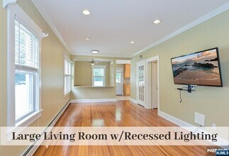 385 Fern Ave in Wyckoff, NJ - Building Photo - Building Photo