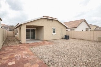 13432 W Peck Dr in Litchfield Park, AZ - Foto de edificio - Building Photo