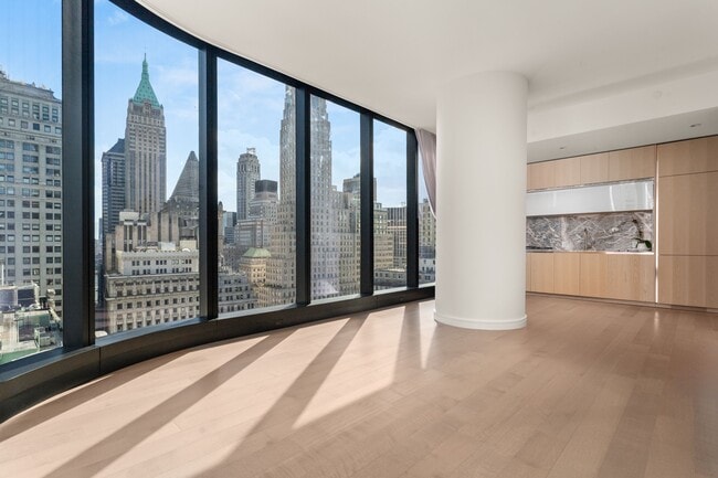 property at 125 Greenwich St