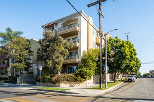 11863 Texas Ave in Los Angeles, CA - Building Photo
