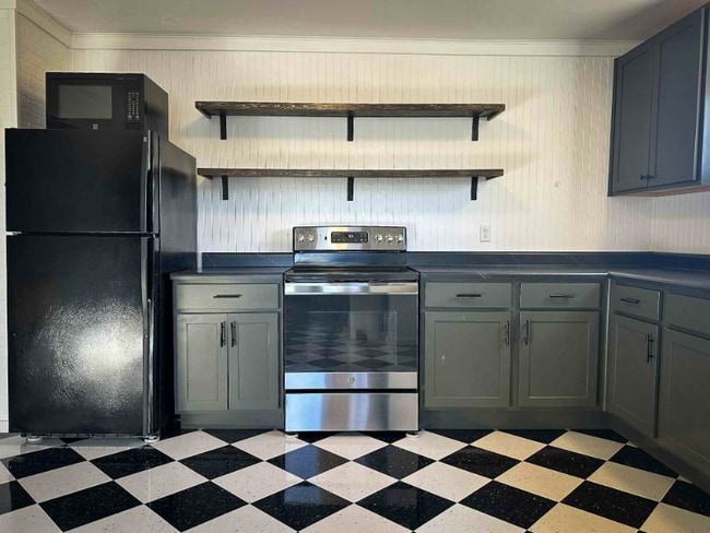 1606 Indian Creek Frontage Rd in Huntley, MT - Building Photo - Building Photo