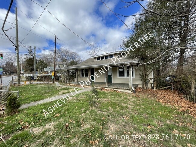 454 Fairview Rd in Asheville, NC - Building Photo - Building Photo