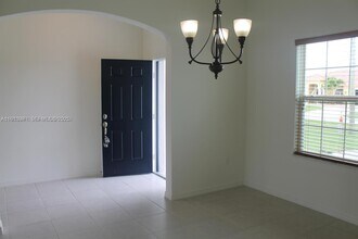 5838 NW Coosa Dr in Port St. Lucie, FL - Building Photo - Building Photo