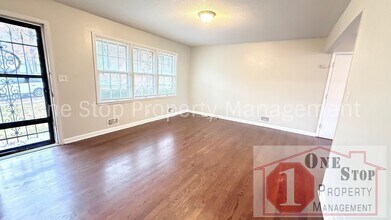 9701 E 50th St in Kansas City, MO - Building Photo - Building Photo