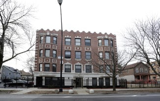 7715 S South Shore Dr in Chicago, IL - Building Photo