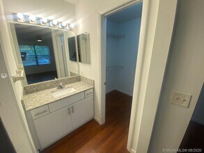 4201 W McNab Rd-Unit -17 in Pompano Beach, FL - Foto de edificio - Building Photo