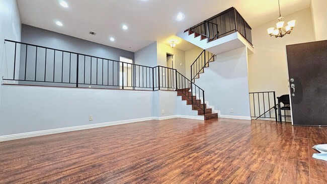 8283 Willis Ave in Los Angeles, CA - Building Photo - Building Photo
