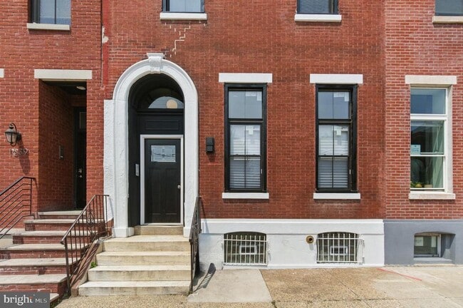 property at 1637 W Girard Ave