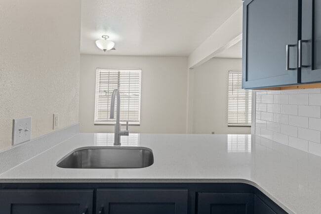 Meadow Springs Apartments in Holland, MI - Building Photo - Building Photo