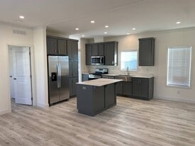 1280 Wagstaff Rd in Paradise, CA - Building Photo