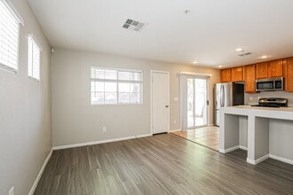 3020 Sunrise Bay Ave in North Las Vegas, NV - Building Photo - Building Photo