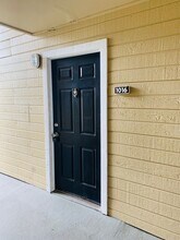1073 S Hiawassee Rd in Orlando, FL - Building Photo - Building Photo