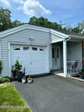 19 Dogwood Dr in Barnegat Township, NJ - Building Photo - Building Photo