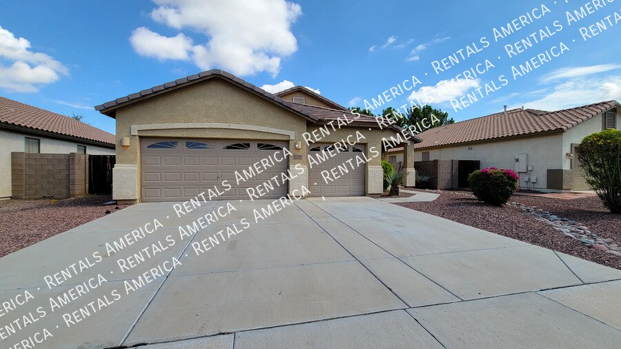 12512 W Glenrosa Dr in Litchfield Park, AZ - Building Photo