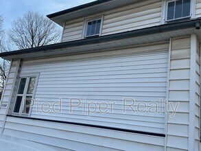 1254 S Chicago Ave in Freeport, IL - Building Photo - Building Photo