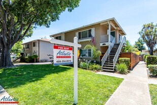 1136 Ayala Dr in Sunnyvale, CA - Building Photo