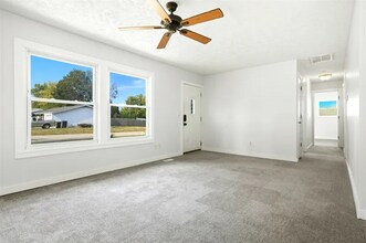 1206 Aurora Way in Normal, IL - Building Photo - Building Photo