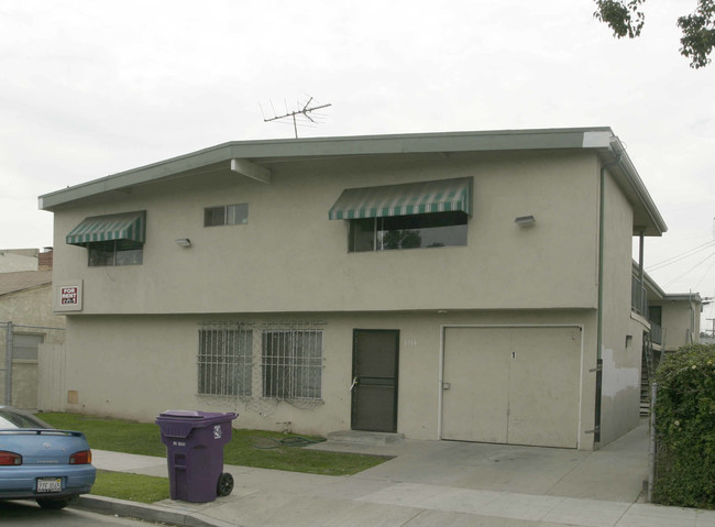 1314 E 16th St in Long Beach, CA - Foto de edificio - Building Photo