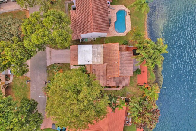 2865 Egret Way in Hollywood, FL - Building Photo - Building Photo