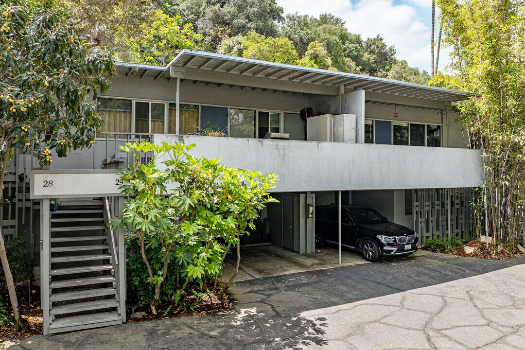 317 Monterey Rd in South Pasadena, CA - Building Photo