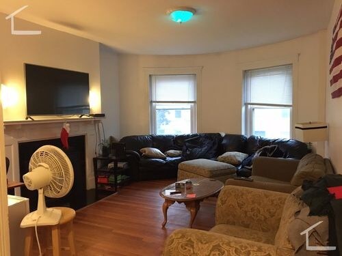 19 St Lukes Rd-Unit -4 in Boston, MA - Building Photo - Building Photo