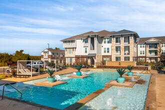 Luxia Rockwall Downes in Rockwall, TX - Building Photo - Building Photo