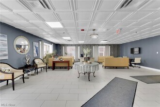 797 E Market St in Akron, OH - Building Photo - Building Photo