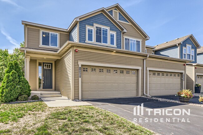 14360 Parkside Ct NW in Prior Lake, MN - Foto de edificio - Building Photo
