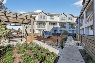 21061 Story St in Castro Valley, CA - Building Photo - Building Photo