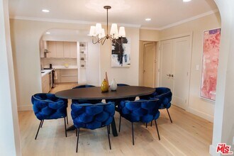 1039 Havenhurst Dr in West Hollywood, CA - Building Photo - Building Photo