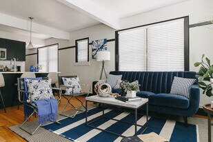 Townhouse in Oklahoma City, OK - Building Photo