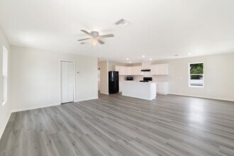 627 Pam in Goodland, FL - Building Photo - Building Photo