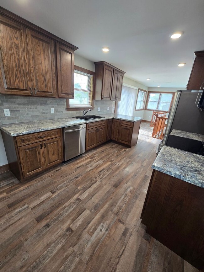 property at 118 S 13th St