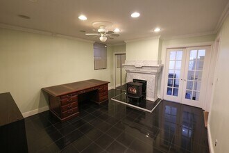 235 Savin Hill Ave, Unit 1 in Boston, MA - Building Photo - Building Photo