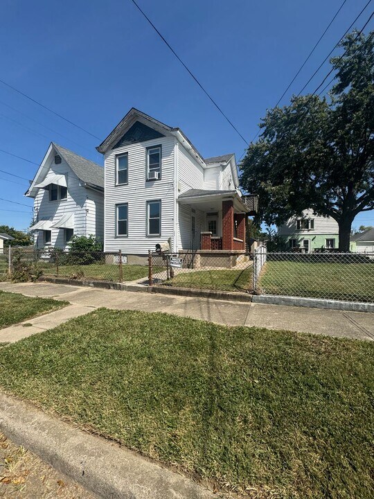 504 McKinley Ave in Hamilton, OH - Building Photo