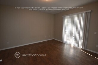 1413 W River Ct in Valrico, FL - Foto de edificio - Building Photo