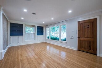 2129 Elmwood Blvd in Dallas, TX - Building Photo - Building Photo