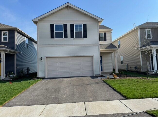 1469 Grand Tetons Dr in Pingree Grove, IL - Building Photo - Building Photo