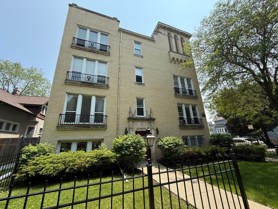 4901 N Christiana Ave in Chicago, IL - Building Photo