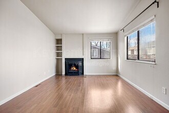 6880 E Mississippi Ave in Denver, CO - Foto de edificio - Building Photo