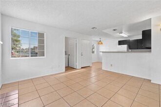 4651 Amberleigh Ln in Las Vegas, NV - Building Photo - Building Photo