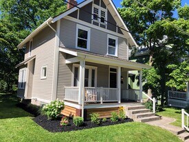 240 E Duncan St in Columbus, OH - Building Photo