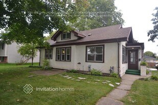 4500 Ewing Ave N in Minneapolis, MN - Building Photo