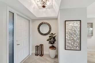 5279 Fountains Dr S in Greenacres, FL - Building Photo - Building Photo
