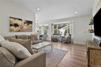 27839 Crookshank Dr in Santa Clarita, CA - Foto de edificio - Building Photo