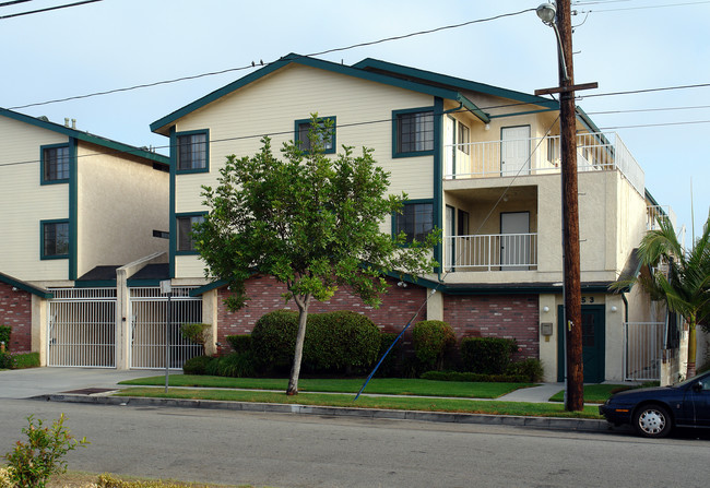 4453 W 140th St in Hawthorne, CA - Foto de edificio - Building Photo