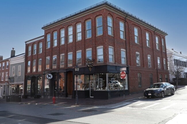 property at 39 State St