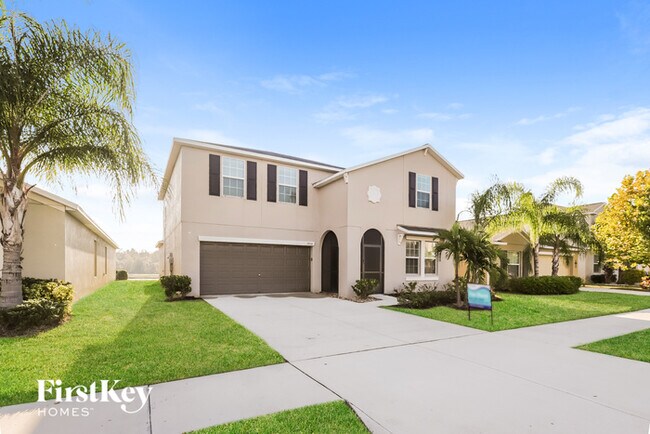 17114 White Mangrove Dr in Wimauma, FL - Building Photo - Building Photo